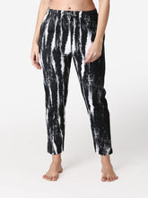 Load image into Gallery viewer, Abelino Women Printed Cotton Lounge Pant