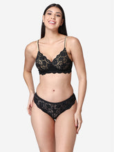 Load image into Gallery viewer, Heavily Padded Bridal Lace Lingerie Set