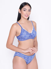 Load image into Gallery viewer, Lightly Padded Printed Lingerie Set