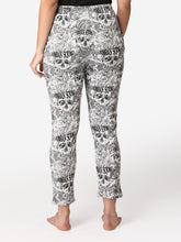 Load image into Gallery viewer, Abelino Women Printed Cotton Lounge Pant