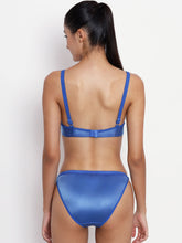 Load image into Gallery viewer, Lightly Padded Bridal Lace Lingerie Set