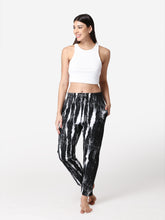 Load image into Gallery viewer, Abelino Women Printed Cotton Lounge Pant