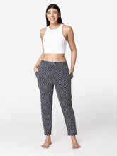 Load image into Gallery viewer, Abelino Women Printed Cotton Lounge Pant