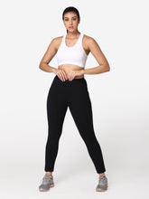 Load image into Gallery viewer, Abelino Lightly Padded Workout Zym Bra