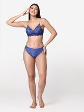 Load image into Gallery viewer, Heavily Padded Bridal Lace Lingerie Set