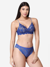 Load image into Gallery viewer, Heavily Padded Bridal Lace Lingerie Set