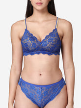 Load image into Gallery viewer, Heavily Padded Bridal Lace Lingerie Set